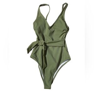 Shade & Shore Women’s One‎ Piece Swimsuit, lowest coverage, XS